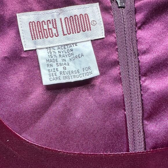 Maggy London Vintage Velvet Square Neck Side Button dress, RARE NWT, size 8 - Picture 5 of 8